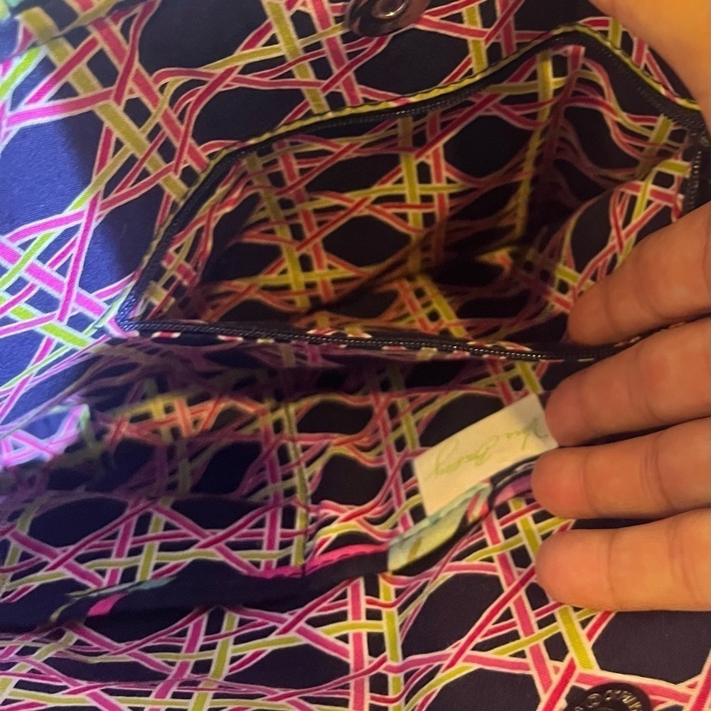 Vera Bradley ribbons magnetic closure purse - Picture 8 of 10